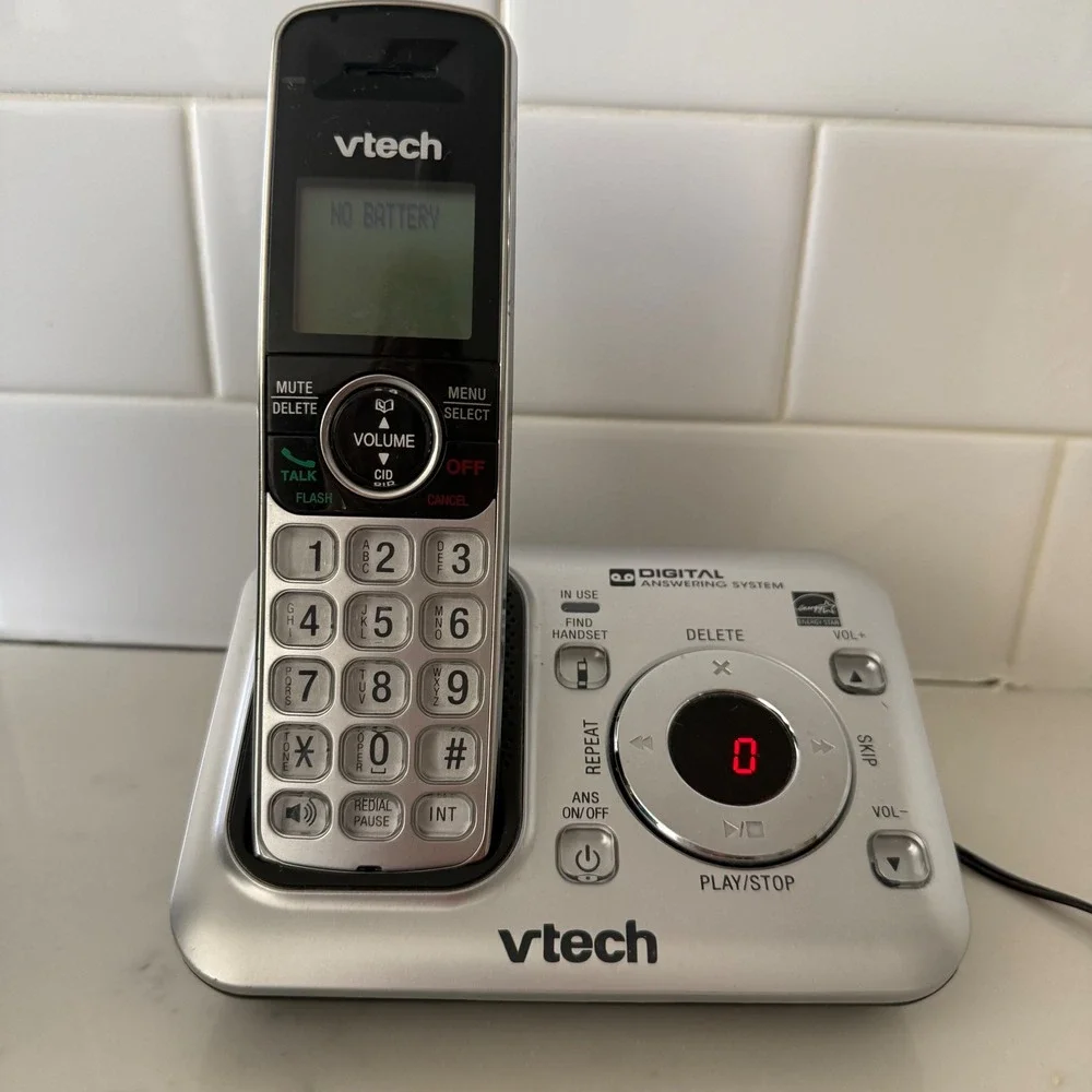 VTech Cordless Phone w/ Digital Answering System – Needs Battery‎